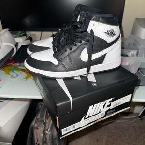 Nike Air Jordan 1 Retro High OG Black/White